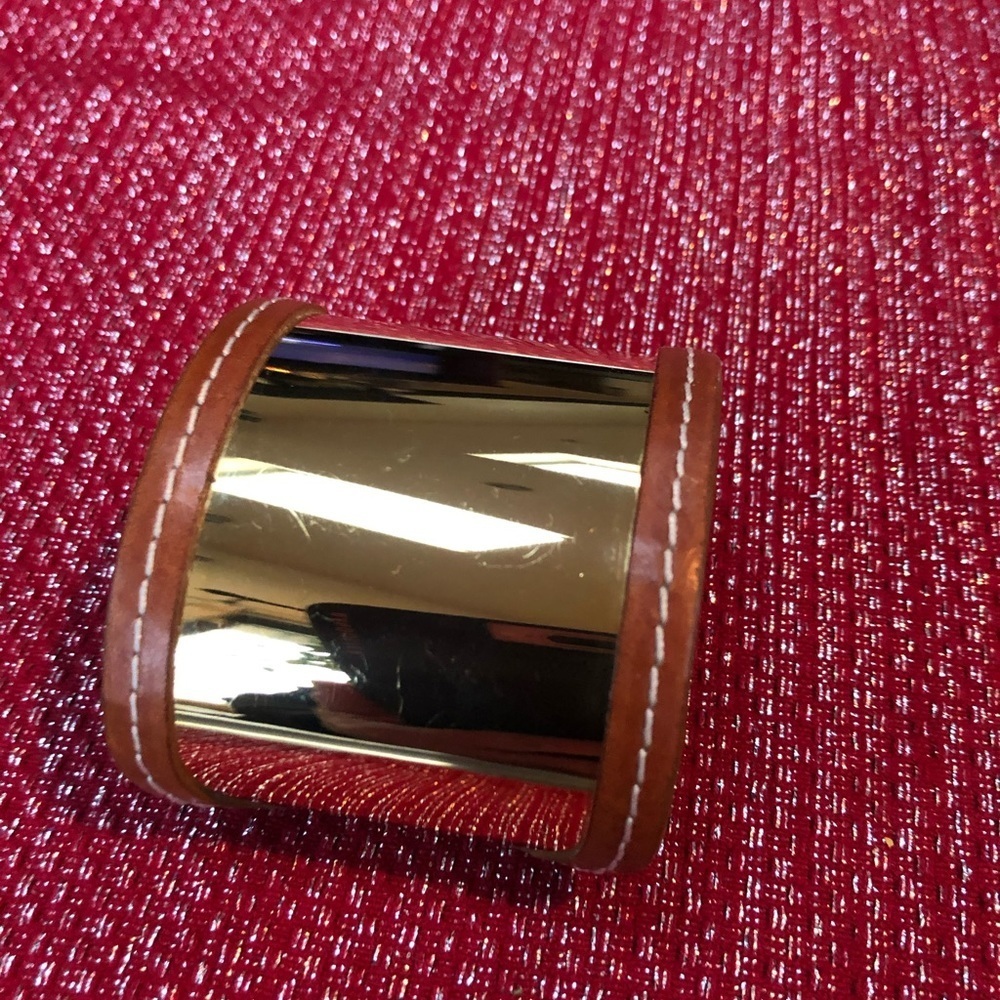 Micheal Kors gold cuff bracelet cognac brown leather trim NWOT - Picture 4 of 10